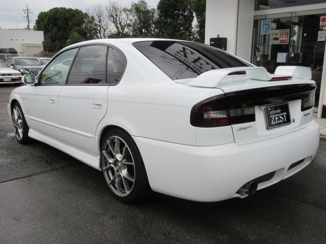 Subaru LEGACY B4 2001-02 3820-8