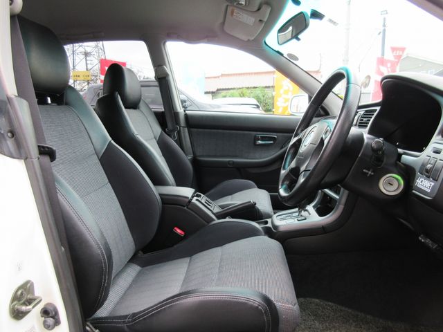 Subaru LEGACY B4 2001-02 3820-20