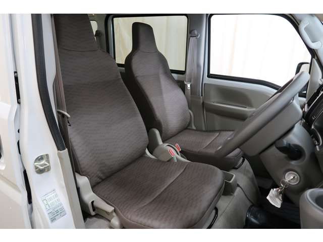 Suzuki EVERY 2023-05 15553-12