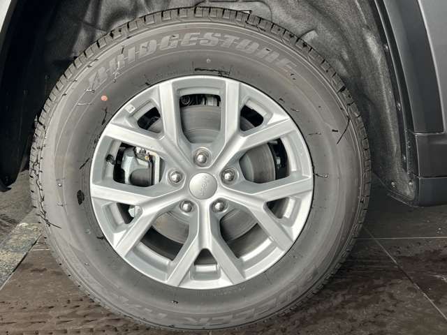 Jeep GRAND CHEROKEE 2023-03 14823-10