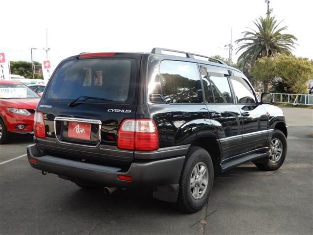 Toyota LAND CRUISER 2002-06 13108-24