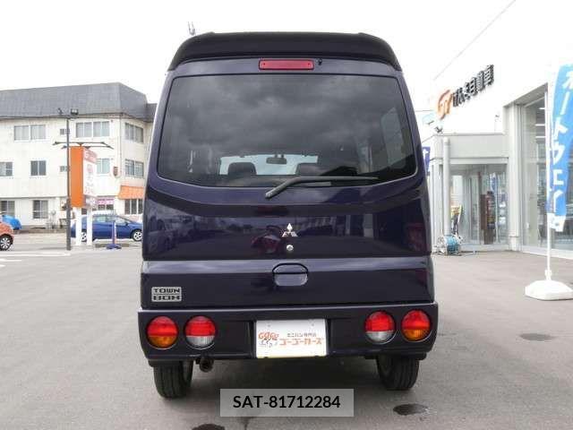 Mitsubishi TOWN BOX 2011-09 289861-3