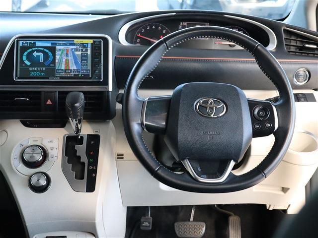 Toyota SIENTA 2021-03 194685-1