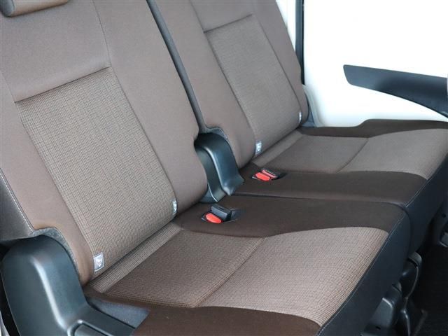 Toyota SIENTA 2021-03 194685-12