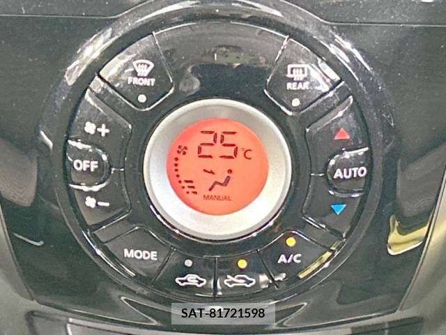 Nissan NOTE 2014-03 302341-6