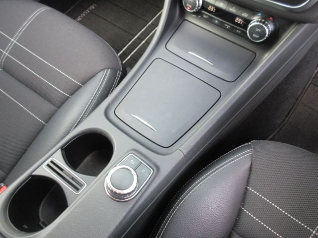 Mercedes Benz GLA-CLASS 2014-12 192406-26