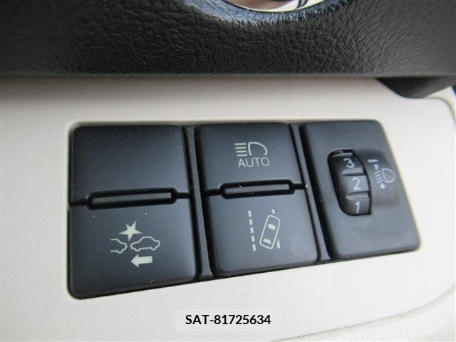 Toyota SIENTA 2016-07 285045-8
