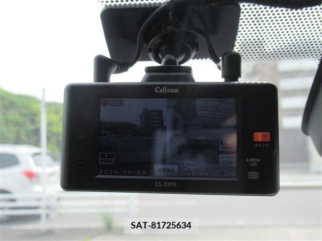 Toyota SIENTA 2016-07 285045-6