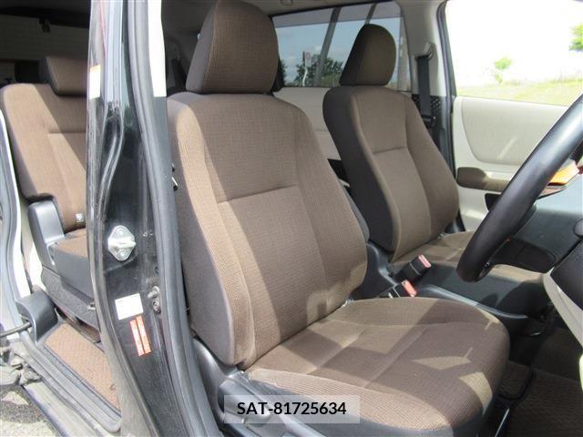 Toyota SIENTA 2016-07 285045-10