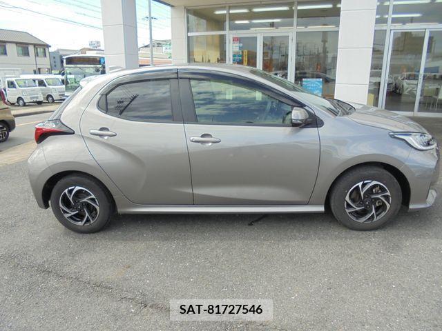 Toyota YARIS 2022-01 330174-9