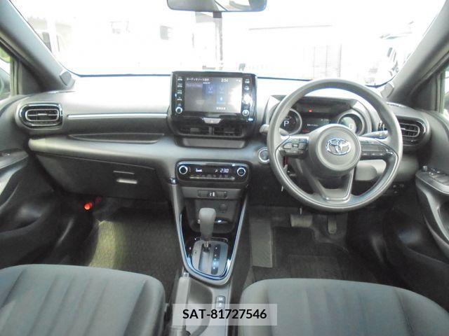 Toyota YARIS 2022-01 330174-17