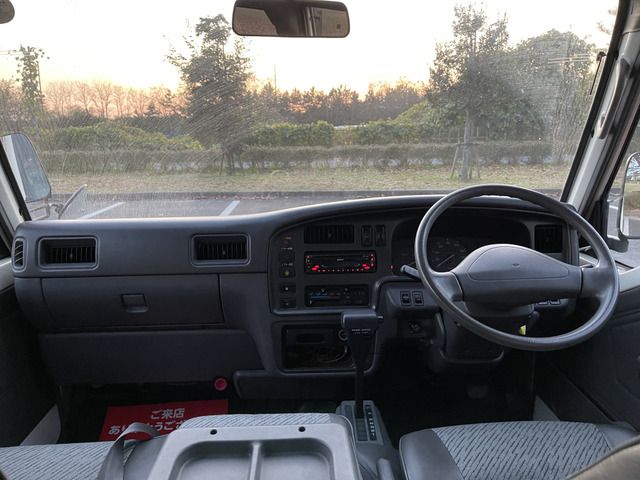 Nissan CARAVAN VAN 2000-01 27231-7