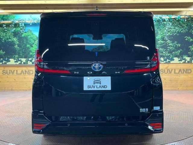 Toyota NOAH HYBRID 2022-04 182055-17