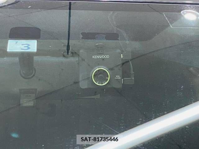 Toyota VOXY 2014-03 289169-7