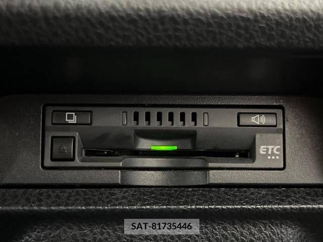 Toyota VOXY 2014-03 289169-5