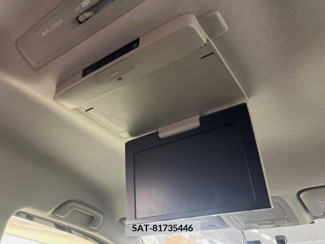 Toyota VOXY 2014-03 289169-2