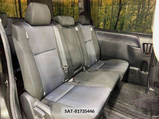 Toyota VOXY 2014-03 289169-9