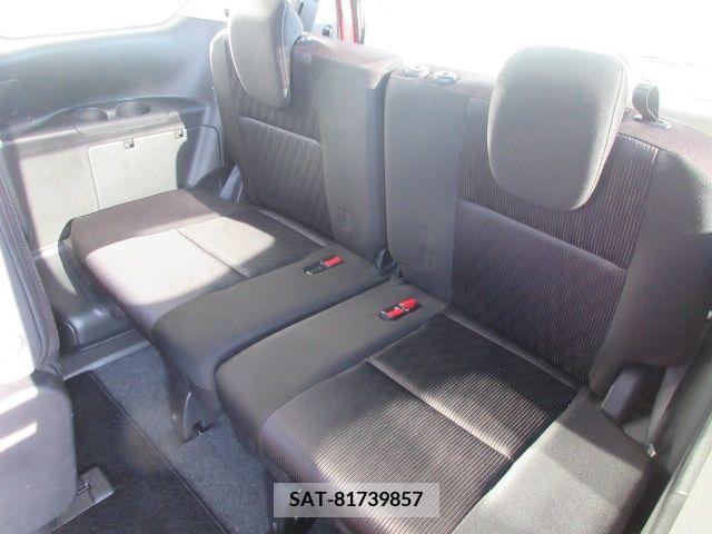Nissan SERENA 2018-11 219135-6