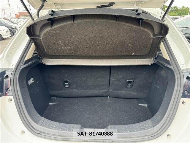 Mazda DEMIO 2017-04 301892-18