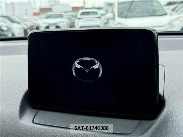 Mazda DEMIO 2017-04 301892-2