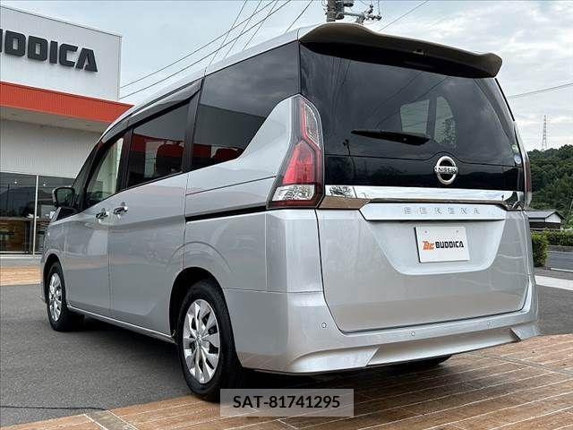 Nissan SERENA 2016-10 324860-12
