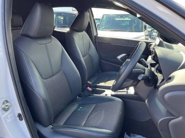Toyota YARIS CROSS 2022-09 11059-8