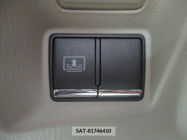 Nissan FUGA 2011-06 360762-22