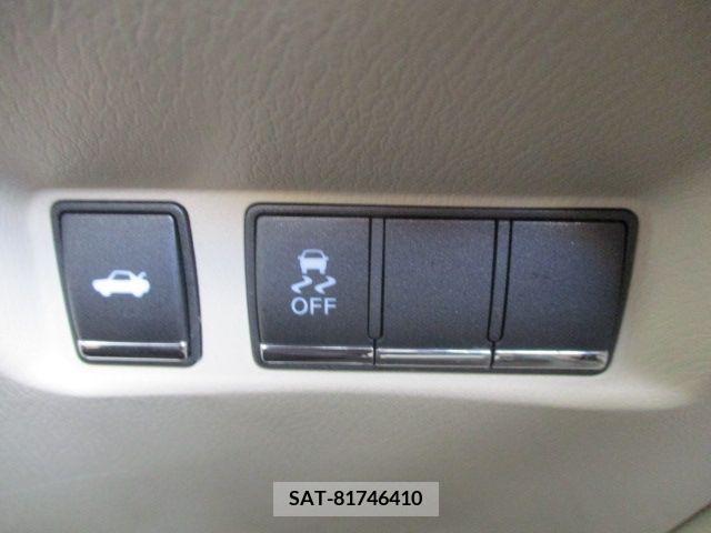 Nissan FUGA 2011-06 360762-21