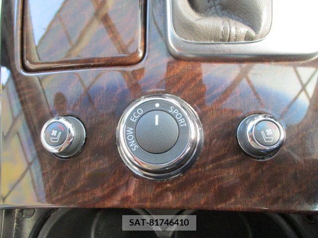 Nissan FUGA 2011-06 360762-19