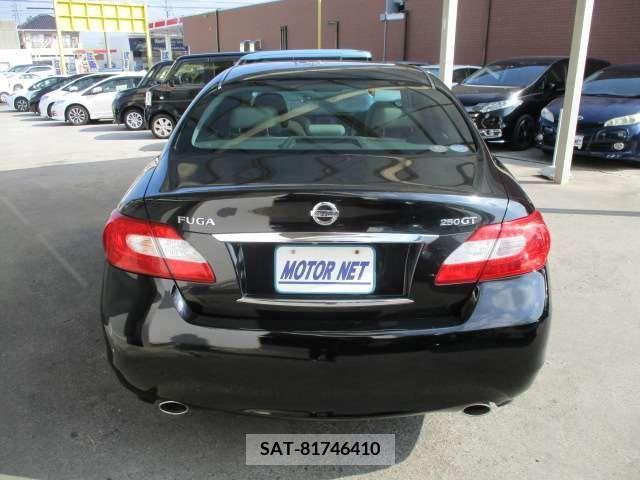 Nissan FUGA 2011-06 360762-6