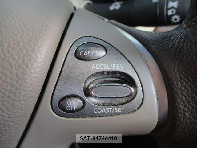 Nissan FUGA 2011-06 360762-14