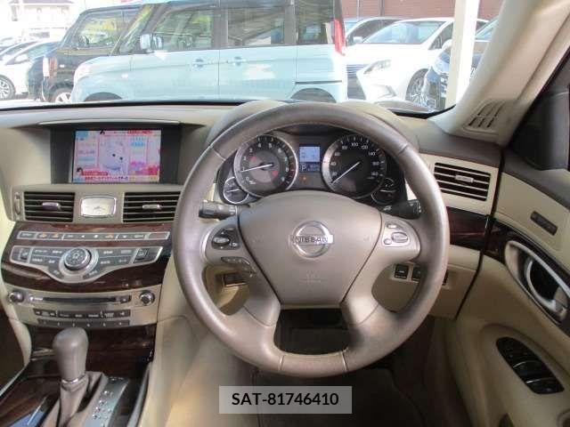 Nissan FUGA 2011-06 360762-12
