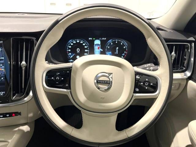 Volvo V60 2019-03 181358-10