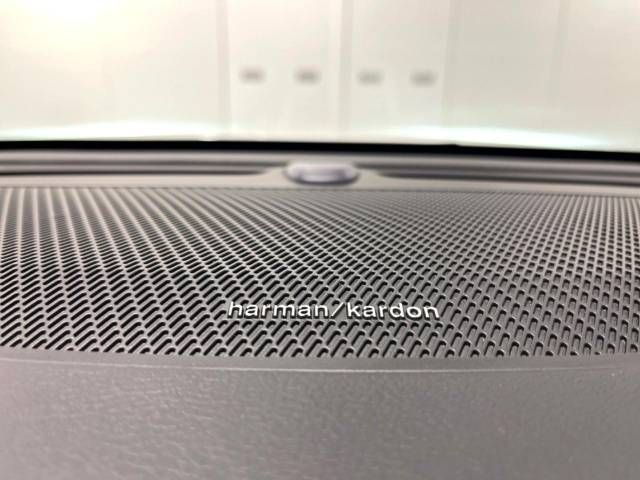 Volvo V60 2019-03 181358-5