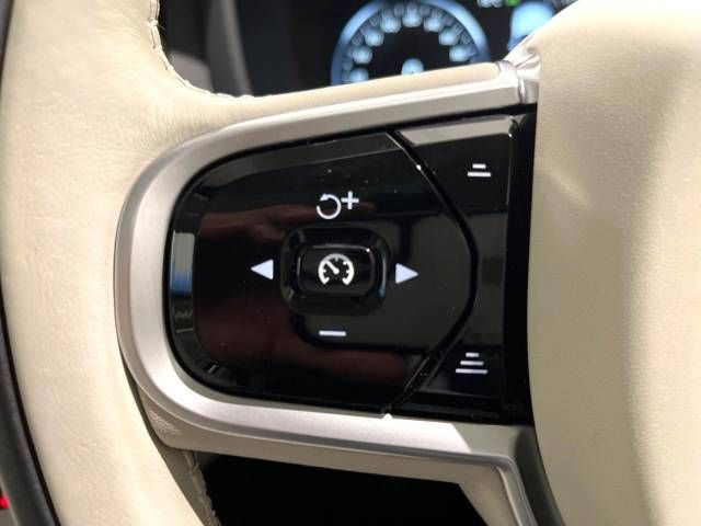 Volvo V60 2019-03 181358-9