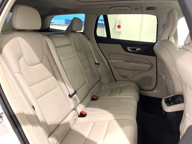 Volvo V60 2019-03 181358-12