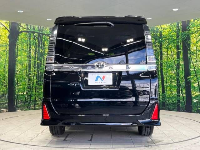 Toyota VOXY 2018-08 17632-16