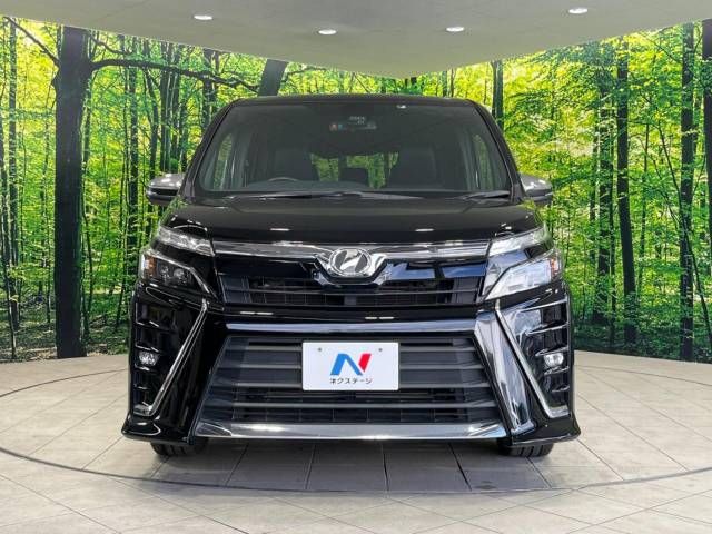 Toyota VOXY 2018-08 17632-15