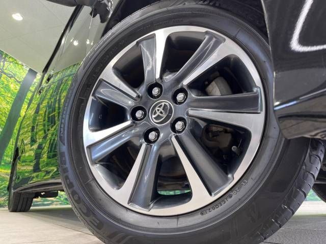 Toyota VOXY 2018-08 17632-14