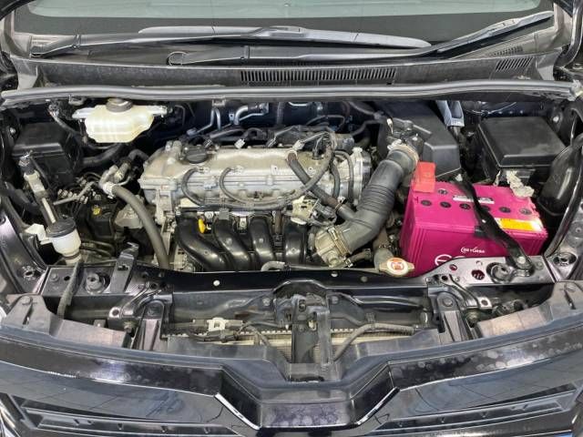 Toyota VOXY 2018-08 17632-19