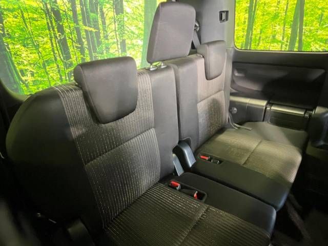 Toyota VOXY 2018-08 17632-10