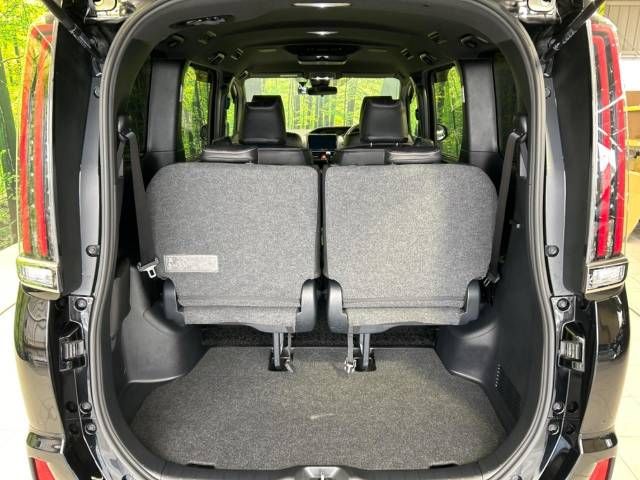 Toyota NOAH 2019-12 186439-11