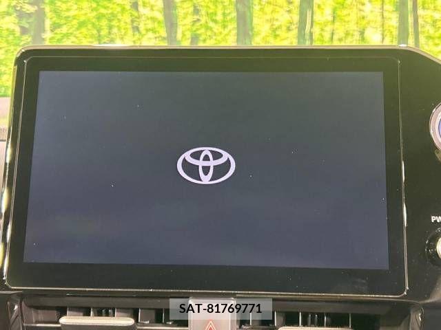 Toyota VOXY HYBRID 2022-04 341930-2