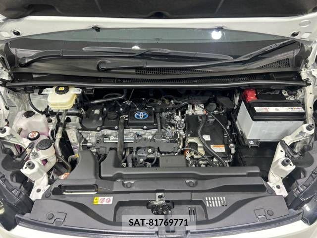 Toyota VOXY HYBRID 2022-04 341930-19
