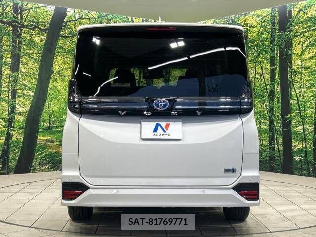 Toyota VOXY HYBRID 2022-04 341930-16