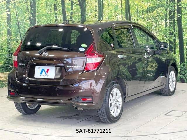 Nissan NOTE 2018-06 365344-17