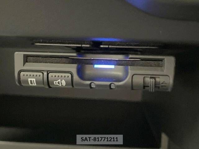 Nissan NOTE 2018-06 365344-7