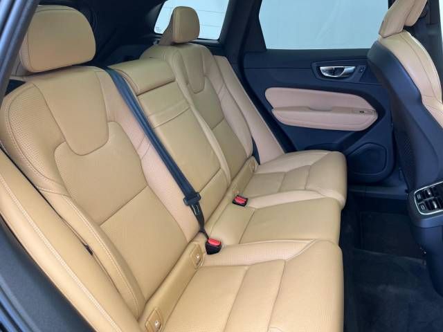 Volvo XC60 2020-03 28434-11