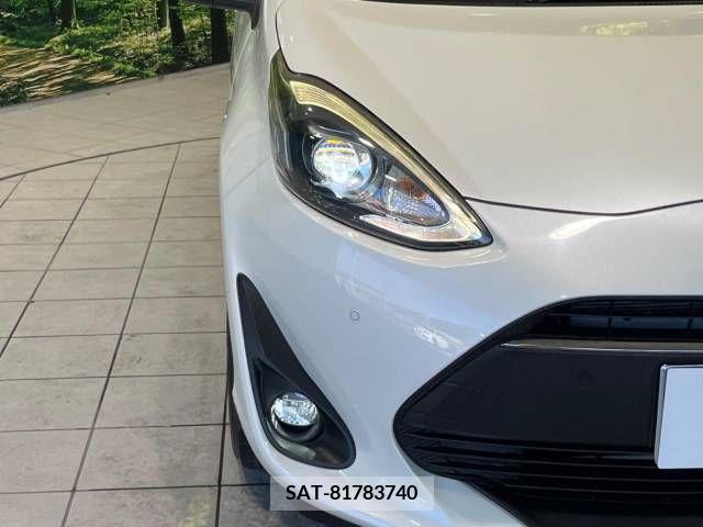 Toyota AQUA 2018-08 356119-11