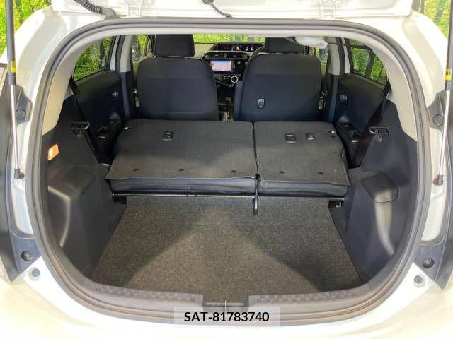 Toyota AQUA 2018-08 356119-10
